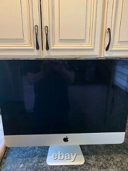 Apple Mac grey 21.5-inch (diagonal) LED-backlit display with IPS technology