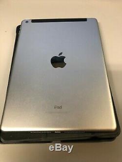 Apple iPad 5TH GEN (MP1M2LL/A) 9.7 32GB Wifi / Cellular
