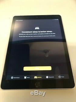 Apple iPad 5TH GEN (MP1M2LL/A) 9.7 32GB Wifi / Cellular