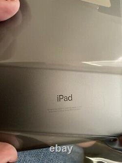Apple iPad 7th Generation 32GB Wi-Fi + Cellular Space Gray A2200 FULLY TESTED A
