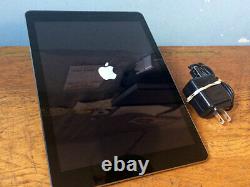 Apple iPad Air 1st Gen. 16GB Wi-Fi 9.7in iOS 11 12 Black Retina Display MD785B/A