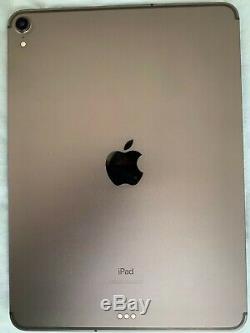 Apple iPad Pro 11-inch Wi-Fi + Cellular 256GB Unlocked withBox + Extra + Warranty