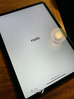 Apple iPad Pro 11-inch Wi-Fi + Cellular 256GB Used A2013 GRAY Smart Cover