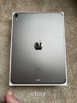 Apple iPad Pro 1st Gen. 256GB, Wi-Fi + 4G (Verizon), 11 in Space Gray + More