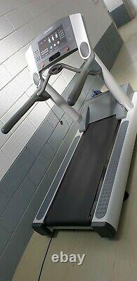 Life fitness treadmill 95Ti Fully serviced Commercial Gym Equipment