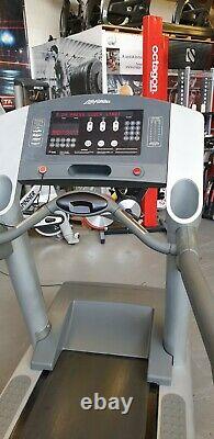 Refurbished Life fitness 95ti treadmill Commercial Gym Equipment