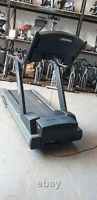 SERVICED Life fitness treadmill 9500HR Commercial Gym Equipment