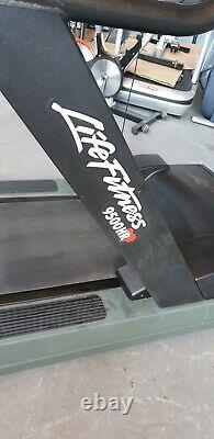 SERVICED Life fitness treadmill 9500HR Commercial Gym Equipment
