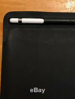 Unlocked Space Gray iPad Pro 10.5 64GB Cellular Apple Pencil, Keyboard, Sleeve